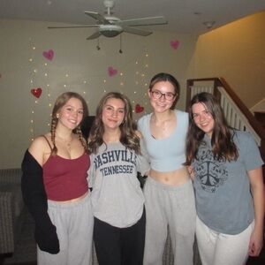 COPY - Meet your Posher, Ella